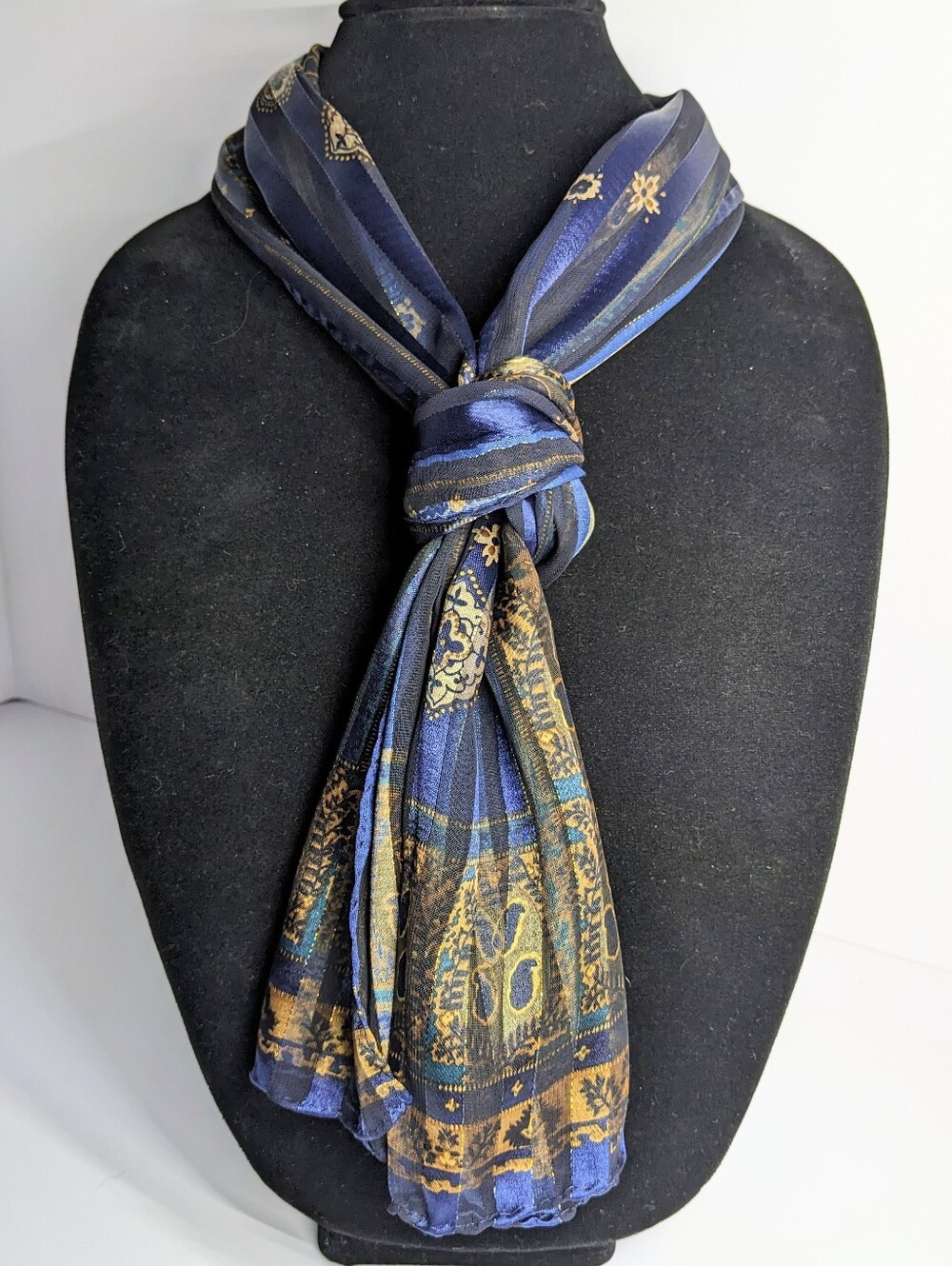 Liz Claiborne Vintage Scarf, Blue Satin Stripe With Gold-tone Metallic & Paisley